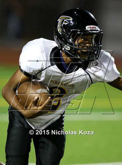 Thumbnail 3 in Lynwood vs. Firebaugh (Lynwood City Classic) photogallery.
