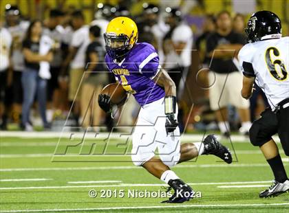 Thumbnail 2 in Lynwood vs. Firebaugh (Lynwood City Classic) photogallery.
