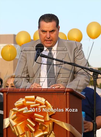 Thumbnail 1 in Lynwood vs. Firebaugh (Lynwood City Classic) photogallery.