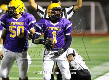 Thumbnail 2 in Lynwood vs. Firebaugh (Lynwood City Classic) photogallery.