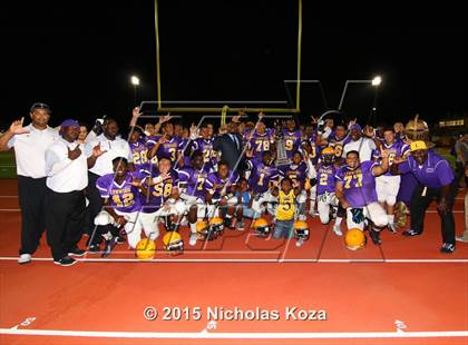 Thumbnail 2 in Lynwood vs. Firebaugh (Lynwood City Classic) photogallery.