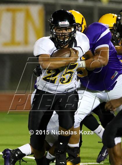 Thumbnail 1 in Lynwood vs. Firebaugh (Lynwood City Classic) photogallery.