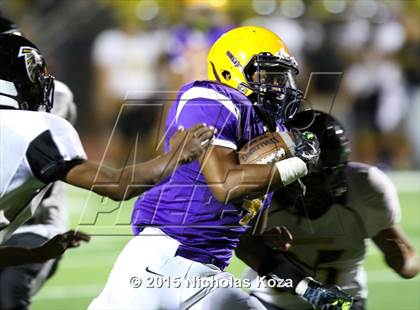 Thumbnail 3 in Lynwood vs. Firebaugh (Lynwood City Classic) photogallery.