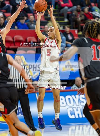 Thumbnail 3 in Mount Sinai vs Glens Falls (NYSPHSAA Class A Championship) photogallery.