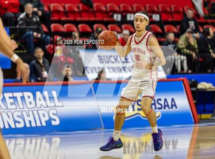 Thumbnail 3 in Mount Sinai vs Glens Falls (NYSPHSAA Class A Championship) photogallery.