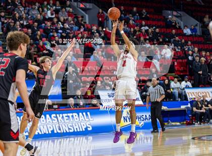 Thumbnail 2 in Mount Sinai vs Glens Falls (NYSPHSAA Class A Championship) photogallery.