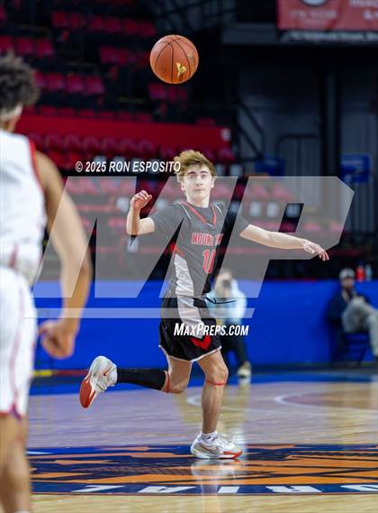 Thumbnail 2 in Mount Sinai vs Glens Falls (NYSPHSAA Class A Championship) photogallery.