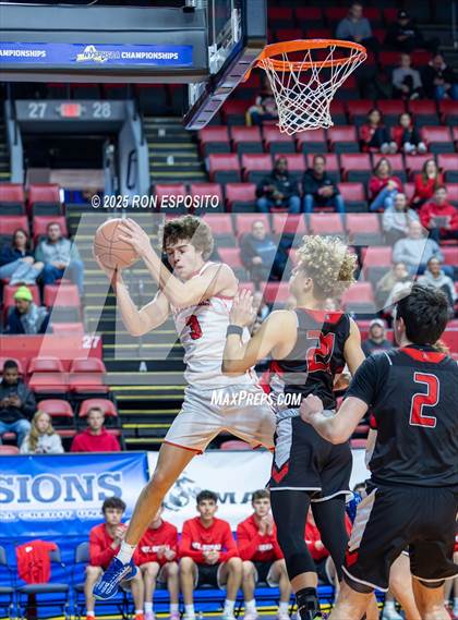 Thumbnail 1 in Mount Sinai vs Glens Falls (NYSPHSAA Class A Championship) photogallery.