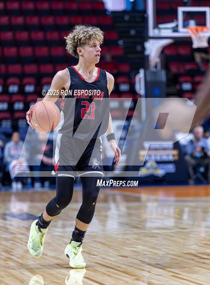 Thumbnail 2 in Mount Sinai vs Glens Falls (NYSPHSAA Class A Championship) photogallery.
