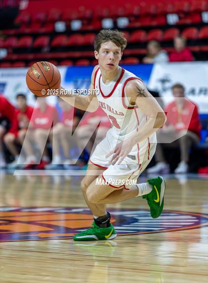 Thumbnail 3 in Mount Sinai vs Glens Falls (NYSPHSAA Class A Championship) photogallery.