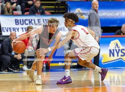 Thumbnail 2 in Mount Sinai vs Glens Falls (NYSPHSAA Class A Championship) photogallery.