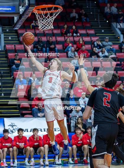 Thumbnail 2 in Mount Sinai vs Glens Falls (NYSPHSAA Class A Championship) photogallery.