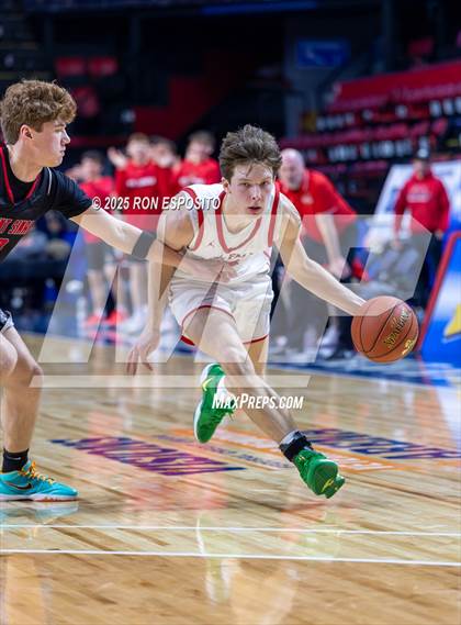 Thumbnail 3 in Mount Sinai vs Glens Falls (NYSPHSAA Class A Championship) photogallery.