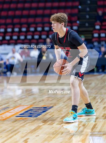 Thumbnail 3 in Mount Sinai vs Glens Falls (NYSPHSAA Class A Championship) photogallery.