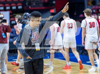 Thumbnail 2 in Mount Sinai vs Glens Falls (NYSPHSAA Class A Championship) photogallery.
