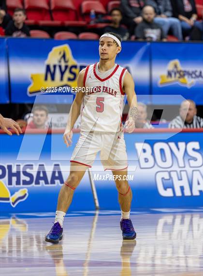 Thumbnail 2 in Mount Sinai vs Glens Falls (NYSPHSAA Class A Championship) photogallery.