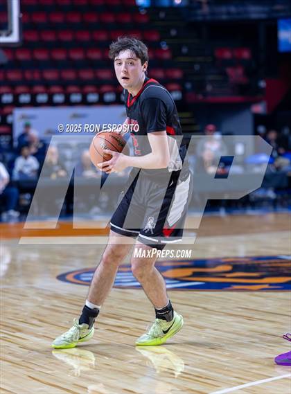 Thumbnail 3 in Mount Sinai vs Glens Falls (NYSPHSAA Class A Championship) photogallery.