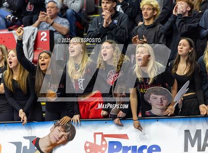 Thumbnail 2 in Mount Sinai vs Glens Falls (NYSPHSAA Class A Championship) photogallery.