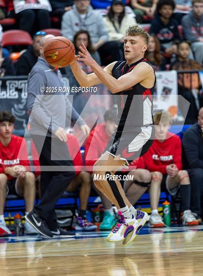 Thumbnail 1 in Mount Sinai vs Glens Falls (NYSPHSAA Class A Championship) photogallery.