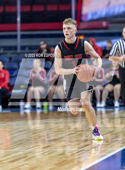 Thumbnail 3 in Mount Sinai vs Glens Falls (NYSPHSAA Class A Championship) photogallery.