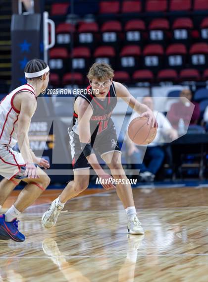 Thumbnail 2 in Mount Sinai vs Glens Falls (NYSPHSAA Class A Championship) photogallery.