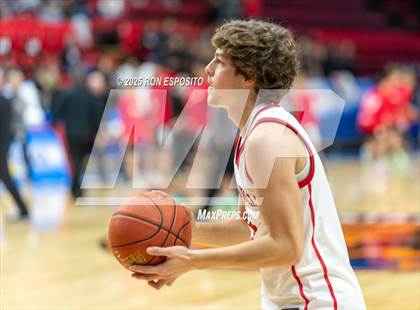 Thumbnail 3 in Mount Sinai vs Glens Falls (NYSPHSAA Class A Championship) photogallery.