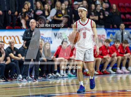 Thumbnail 3 in Mount Sinai vs Glens Falls (NYSPHSAA Class A Championship) photogallery.