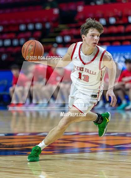 Thumbnail 3 in Mount Sinai vs Glens Falls (NYSPHSAA Class A Championship) photogallery.