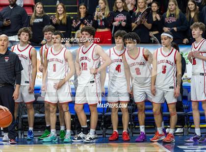 Thumbnail 3 in Mount Sinai vs Glens Falls (NYSPHSAA Class A Championship) photogallery.