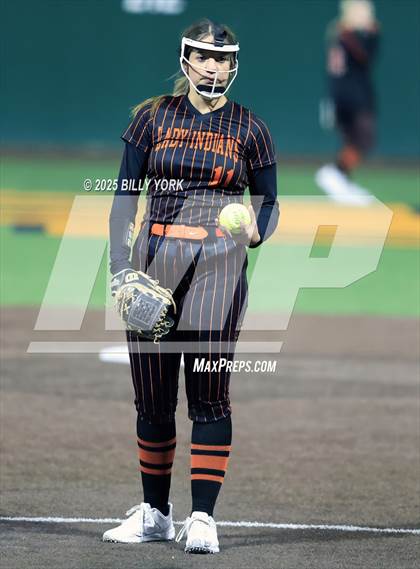 Thumbnail 2 in Grand Saline vs Longview photogallery.