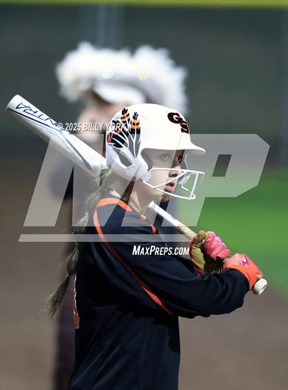 Thumbnail 2 in Grand Saline vs Longview photogallery.