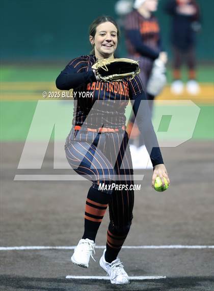 Thumbnail 3 in Grand Saline vs Longview photogallery.