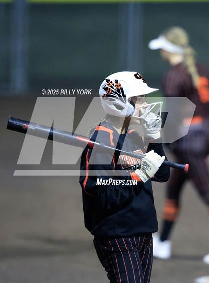 Thumbnail 1 in Grand Saline vs Longview photogallery.