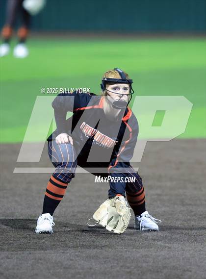 Thumbnail 1 in Grand Saline vs Longview photogallery.
