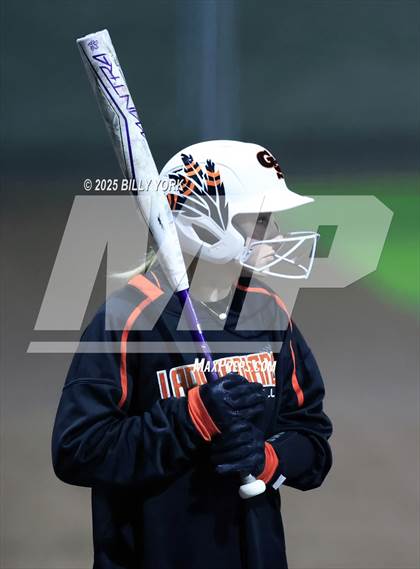 Thumbnail 2 in Grand Saline vs Longview photogallery.