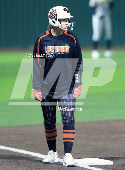Thumbnail 3 in Grand Saline vs Longview photogallery.