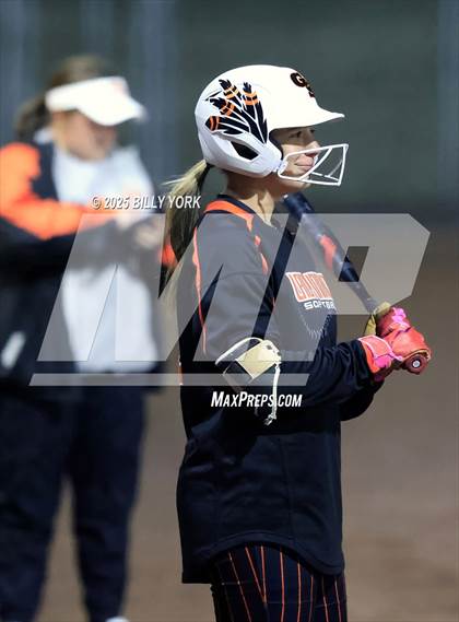 Thumbnail 1 in Grand Saline vs Longview photogallery.