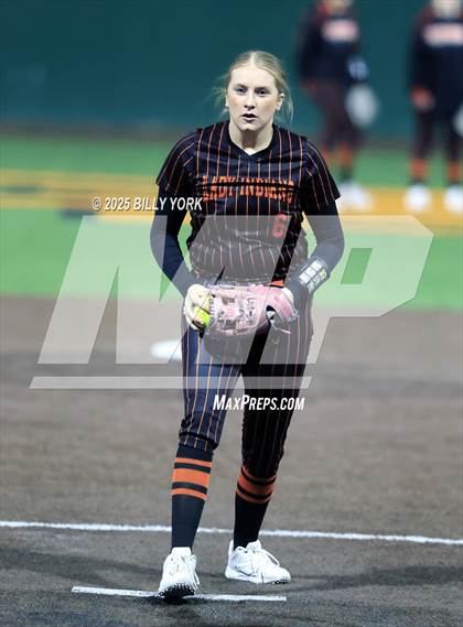 Thumbnail 1 in Grand Saline vs Longview photogallery.