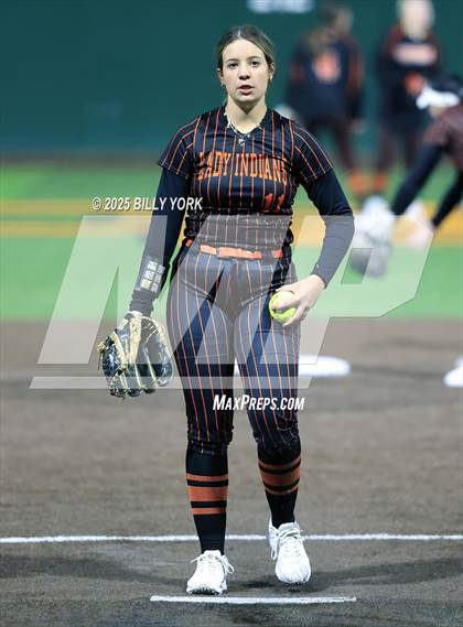 Thumbnail 1 in Grand Saline vs Longview photogallery.