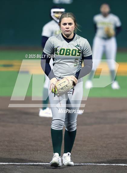 Thumbnail 3 in Grand Saline vs Longview photogallery.
