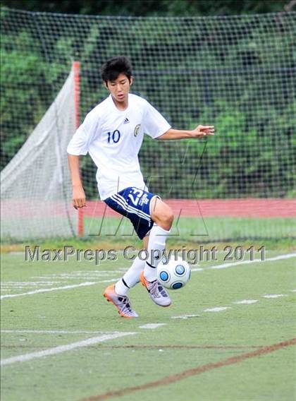 Thumbnail 2 in Detroit Country Day vs Farmington (Detroit Country Day Tournament) photogallery.