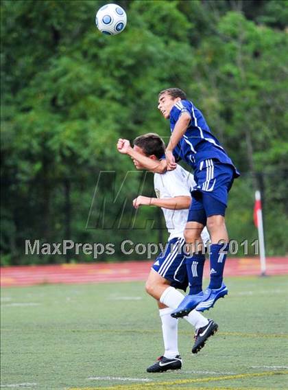 Thumbnail 2 in Detroit Country Day vs Farmington (Detroit Country Day Tournament) photogallery.