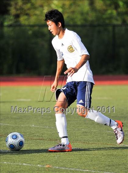 Thumbnail 3 in Detroit Country Day vs Farmington (Detroit Country Day Tournament) photogallery.