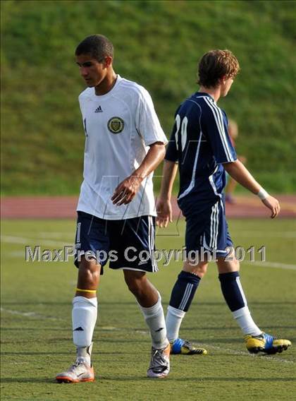 Thumbnail 2 in Detroit Country Day vs Farmington (Detroit Country Day Tournament) photogallery.