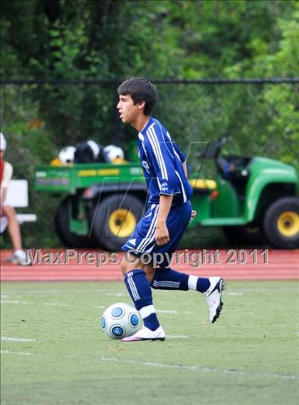 Thumbnail 1 in Detroit Country Day vs Farmington (Detroit Country Day Tournament) photogallery.