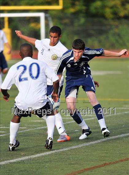 Thumbnail 2 in Detroit Country Day vs Farmington (Detroit Country Day Tournament) photogallery.