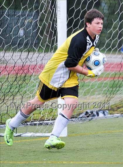 Thumbnail 2 in Detroit Country Day vs Farmington (Detroit Country Day Tournament) photogallery.