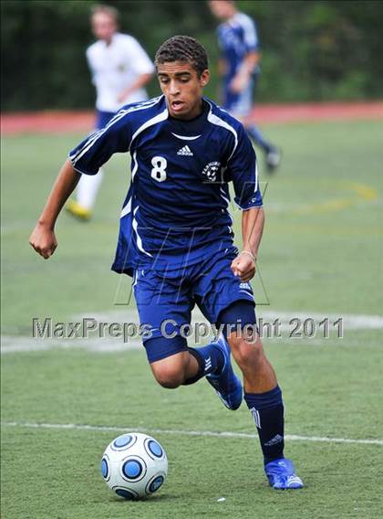 Thumbnail 2 in Detroit Country Day vs Farmington (Detroit Country Day Tournament) photogallery.