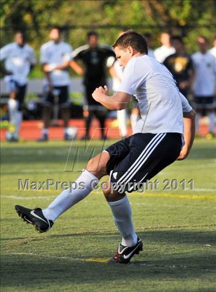 Thumbnail 3 in Detroit Country Day vs Farmington (Detroit Country Day Tournament) photogallery.