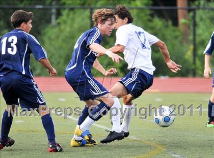Thumbnail 2 in Detroit Country Day vs Farmington (Detroit Country Day Tournament) photogallery.